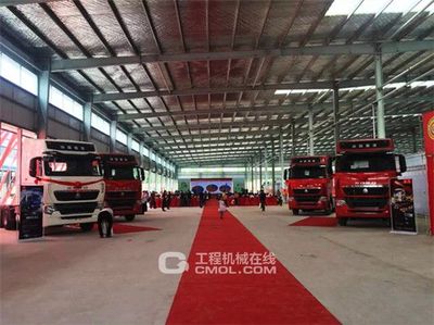中国重汽T系产品闪耀河南物流节